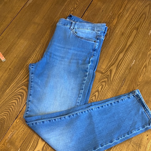 Carroll Paris Light Blue jeans - Picture 2 of 9